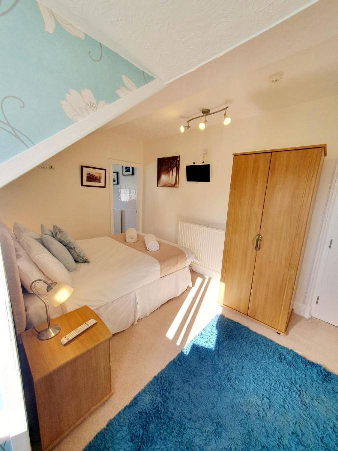 Cleave Court Guest House Llandudno Esterno foto