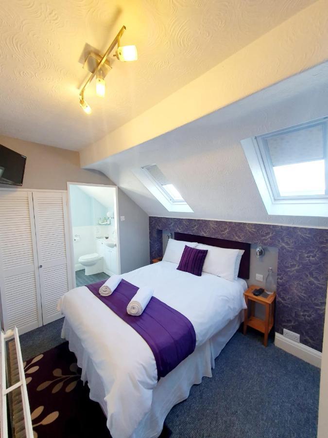 Cleave Court Guest House Llandudno Esterno foto