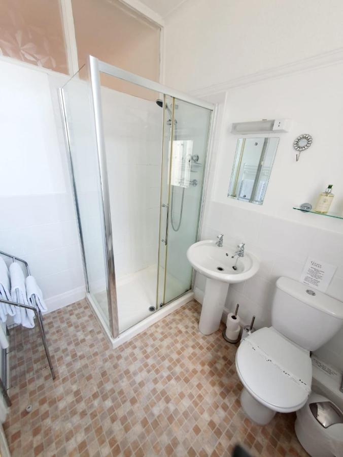 Cleave Court Guest House Llandudno Esterno foto