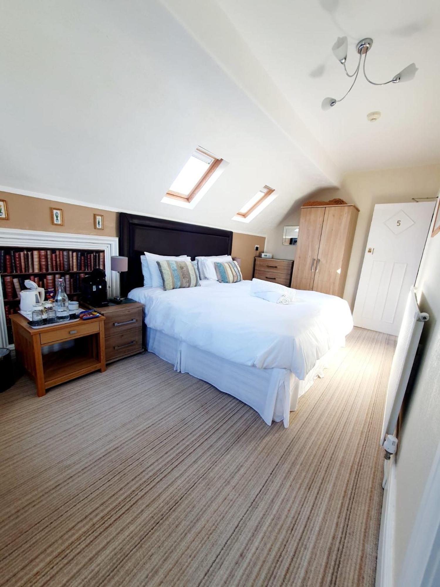 Cleave Court Guest House Llandudno Esterno foto