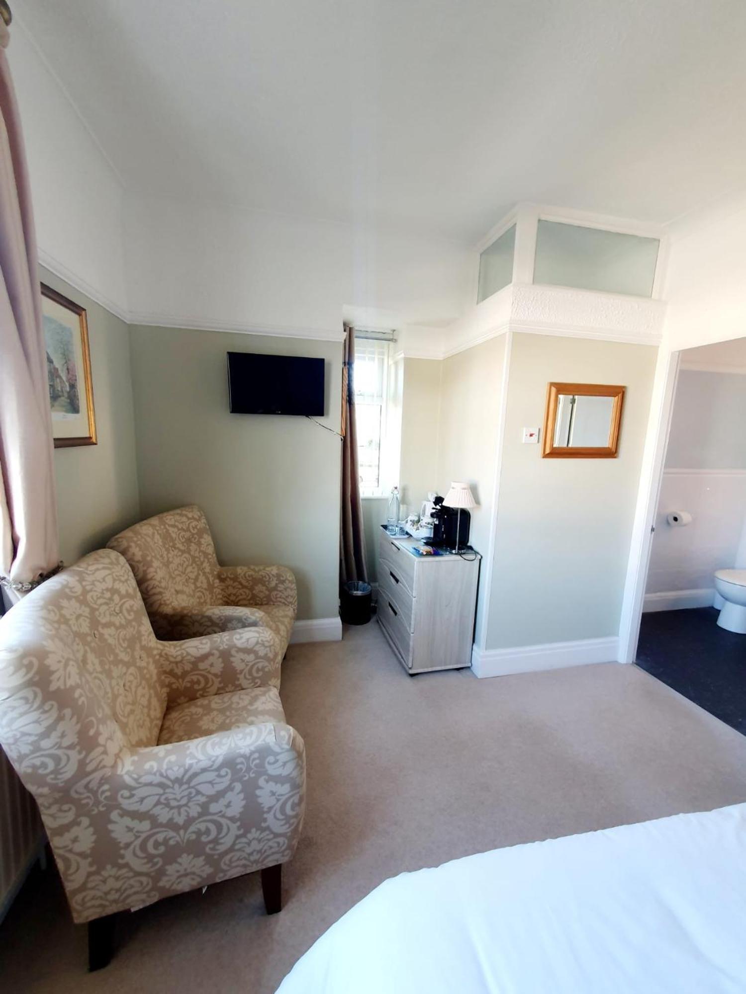 Cleave Court Guest House Llandudno Esterno foto