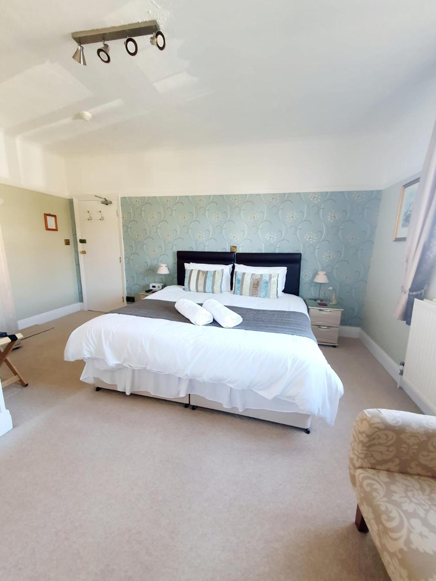 Cleave Court Guest House Llandudno Esterno foto